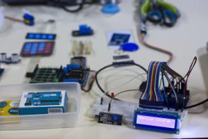 Carte électronique à l'Innofab