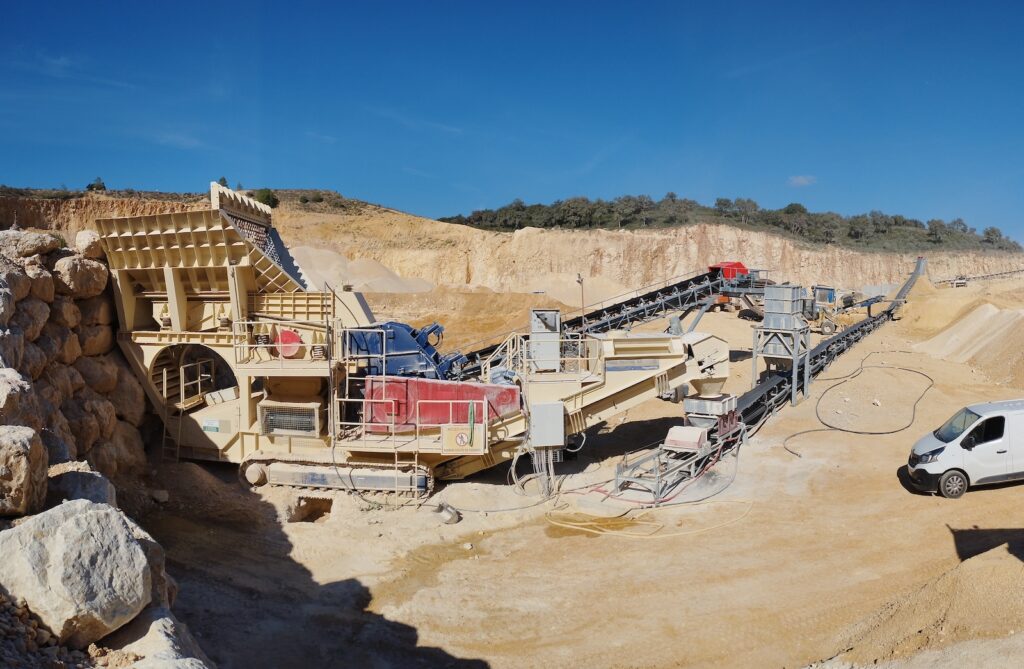 Carrière Eurovia à Pouzilhac dans le Gard