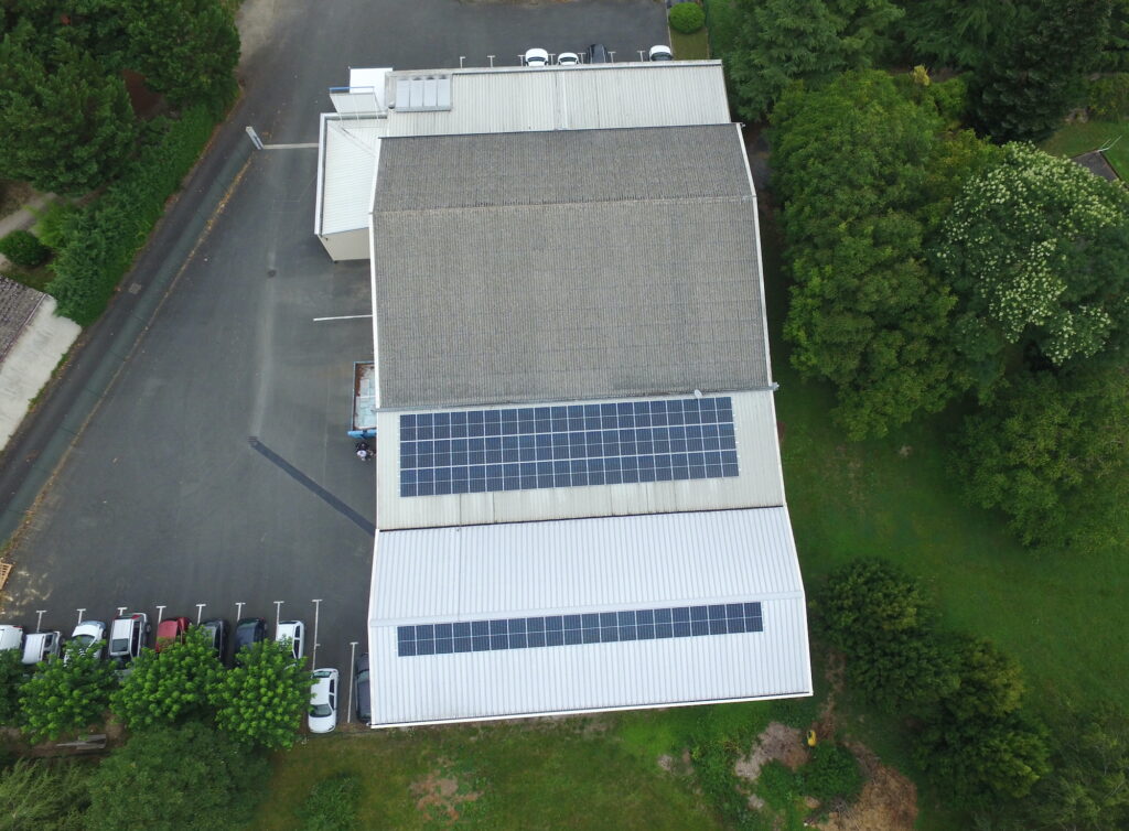 Vue aérienne de l'installation photovoltaïque de Rey Alu